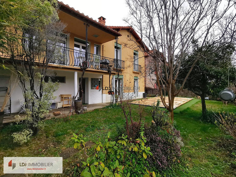 Maison - 186 m² - 7 pièces