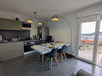 Appartement - 60 m² - 3 pièces