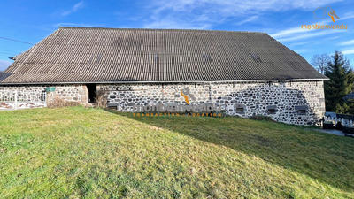 Maison traditionnelle - 149 m² - 6 pièces