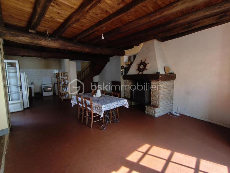 Maison - 304 m² - 11 pièces