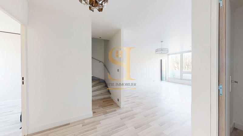 Appartement - 92 m² - 5 pièces