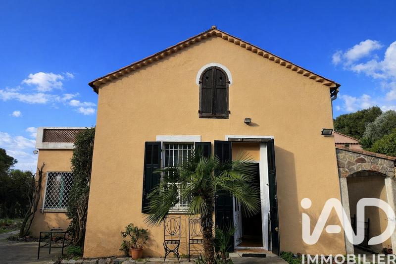 Maison - 106 m² - 5 pièces