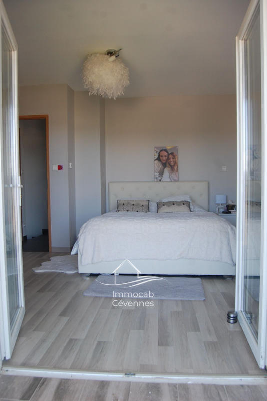 Villa - 290 m² - 9 pièces