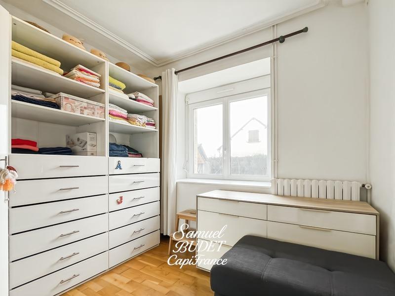 Maison - 245 m² - 7 pièces