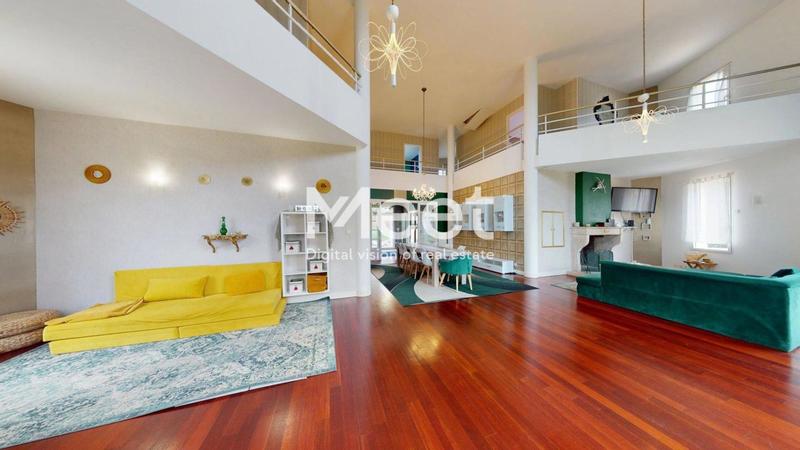 Maison d'architecte - 420 m² - 9 pièces