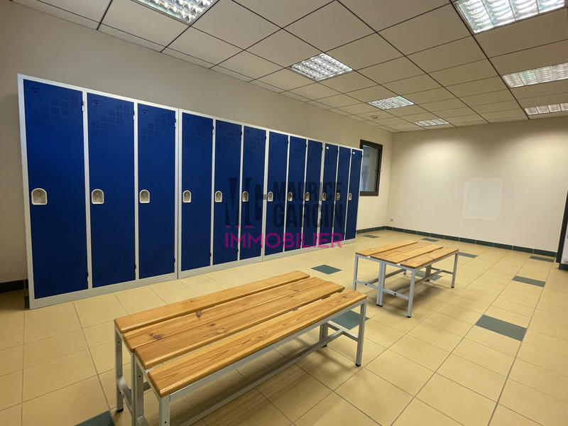 Local d'activités - 900 m²