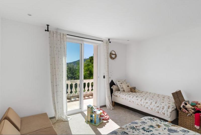 Maison - 203 m² - 7 pièces