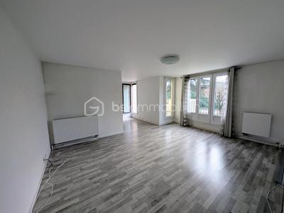 Appartement - 77 m² - 4 pièces