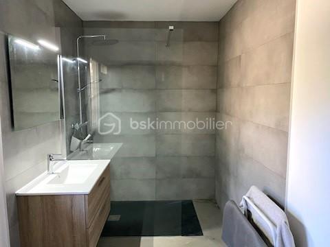 Villa - 183 m² - 6 pièces