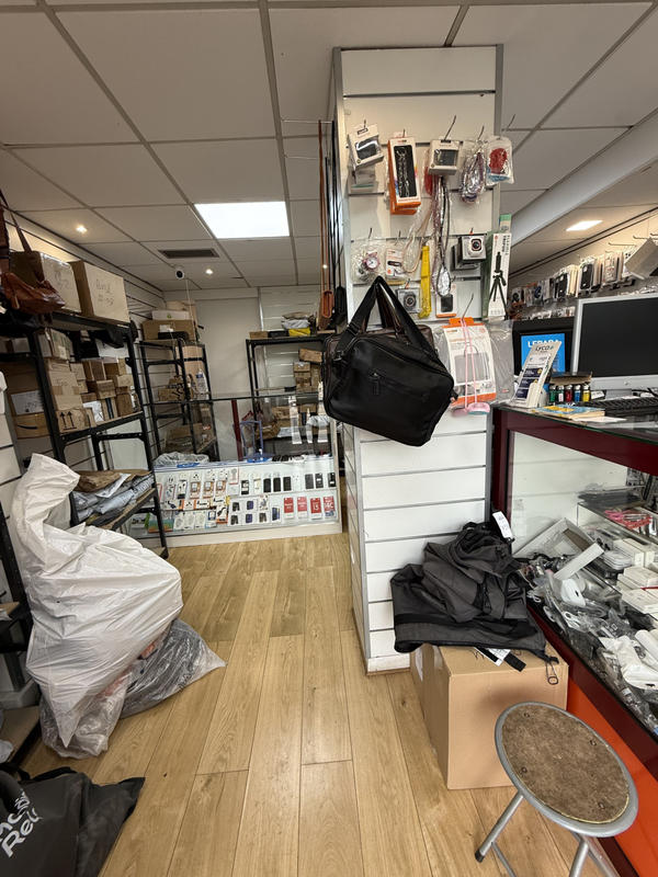 Magasins - 24 m² - 1 pièce