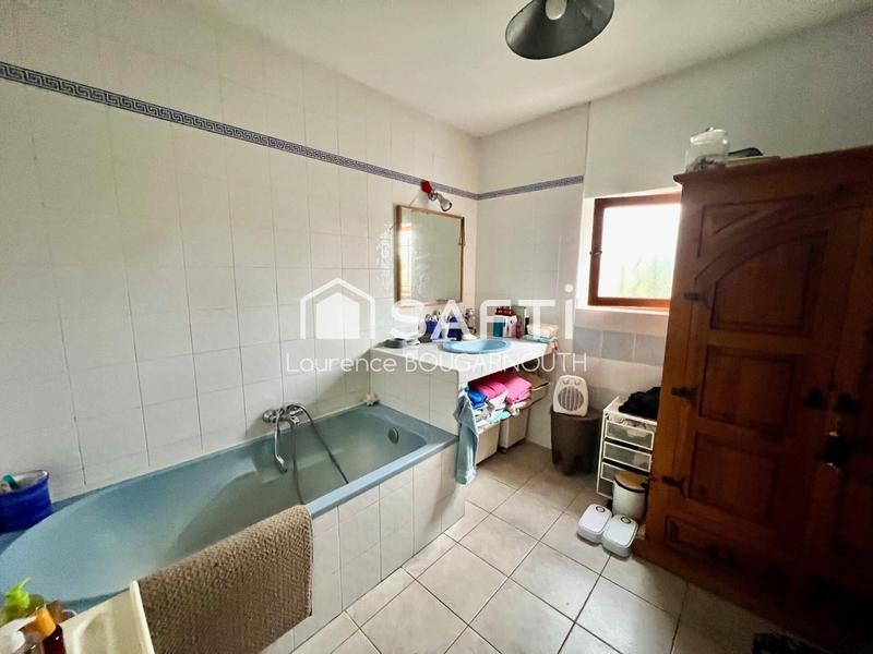 Maison - 179 m² - 6 pièces