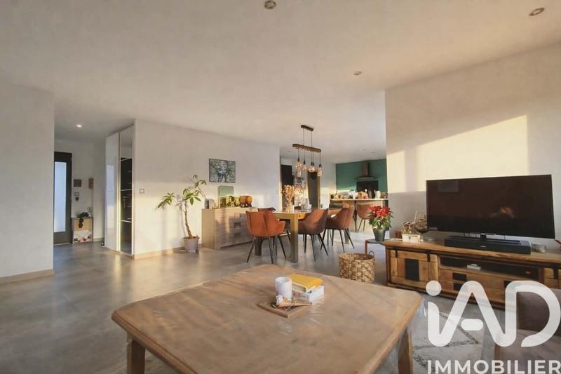 Maison - 139 m² - 6 pièces