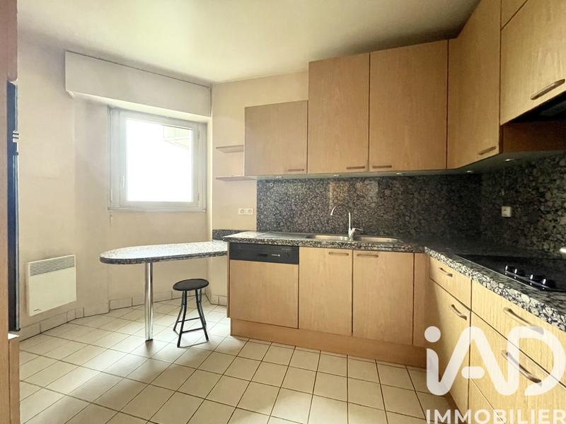 Appartement - 100 m² - 5 pièces
