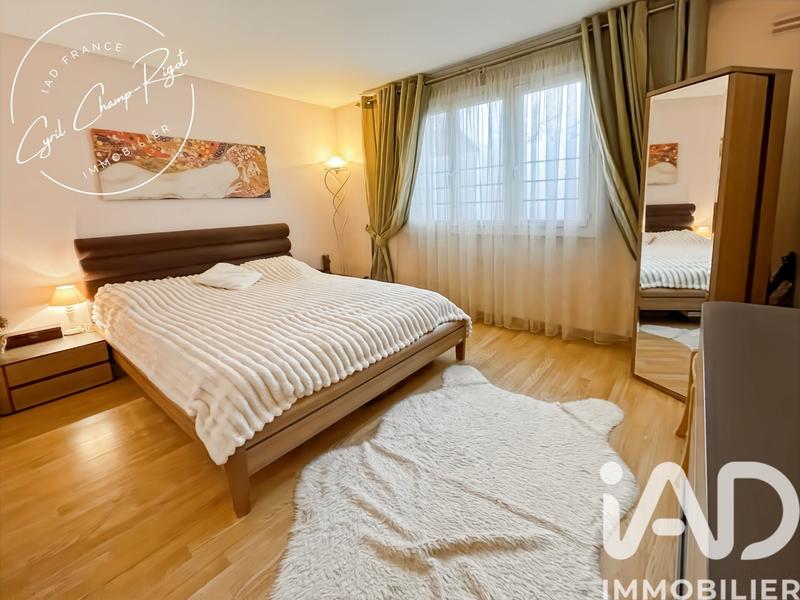 Appartement - 104 m² - 5 pièces