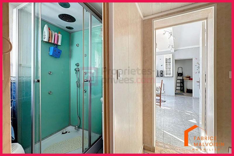 Maison - 195 m² - 6 pièces