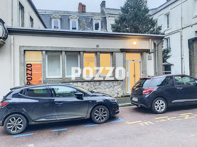 Local commercial - 90 m² - 2 pièces