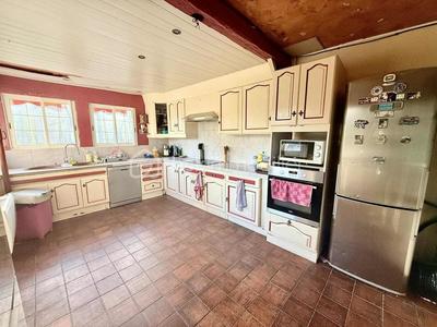 Maison - 147 m² - 7 pièces