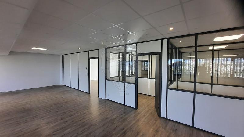 Bureau - 287 m² - 1 pièce