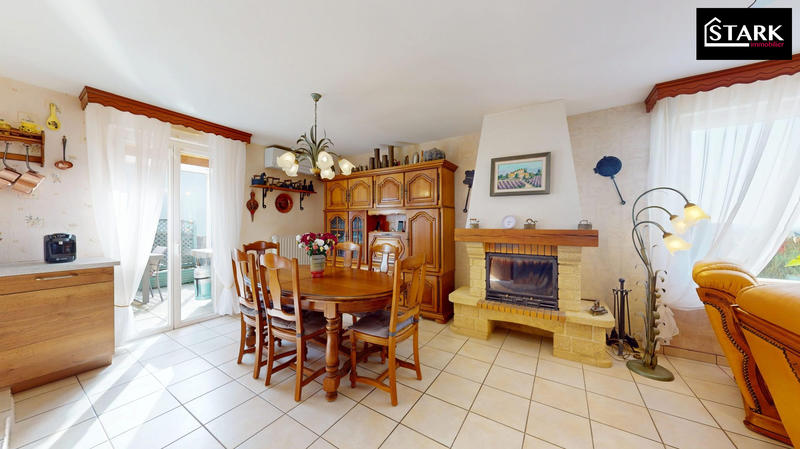 Maison - 102 m² - 5 pièces