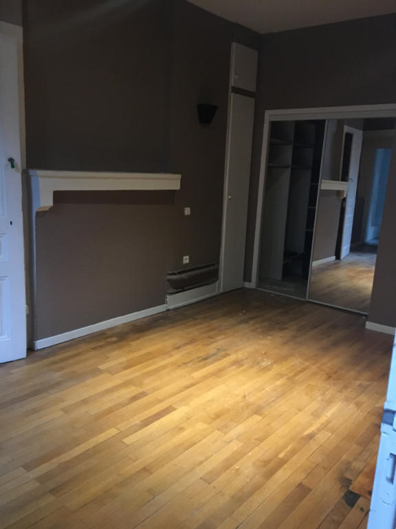 Appartement - 82 m² - 3 pièces