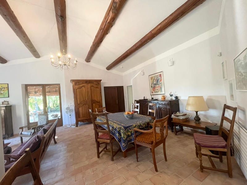 Maison - 203 m² - 7 pièces