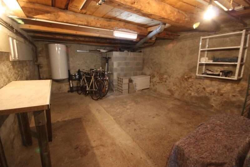 Maison - 96 m² - 6 pièces