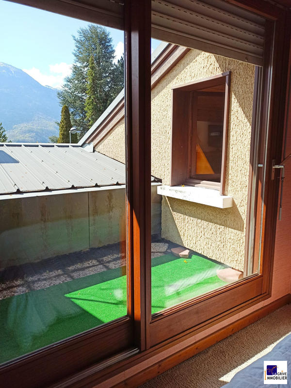 Villa - 162 m² - 6 pièces