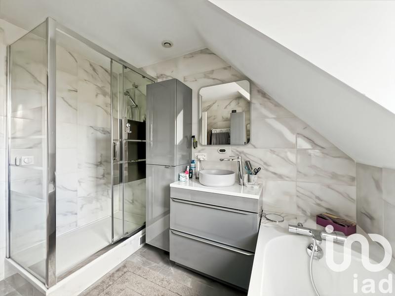 Maison - 88 m² - 4 pièces