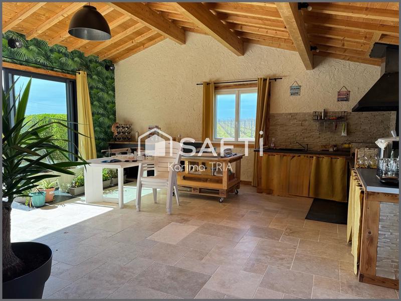 Maison - 227 m² - 5 pièces