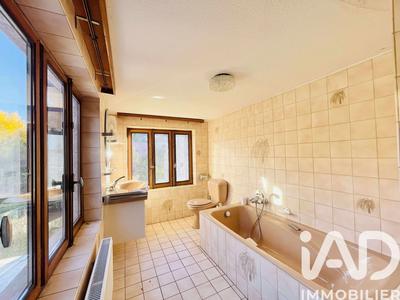 Maison - 143 m² - 9 pièces