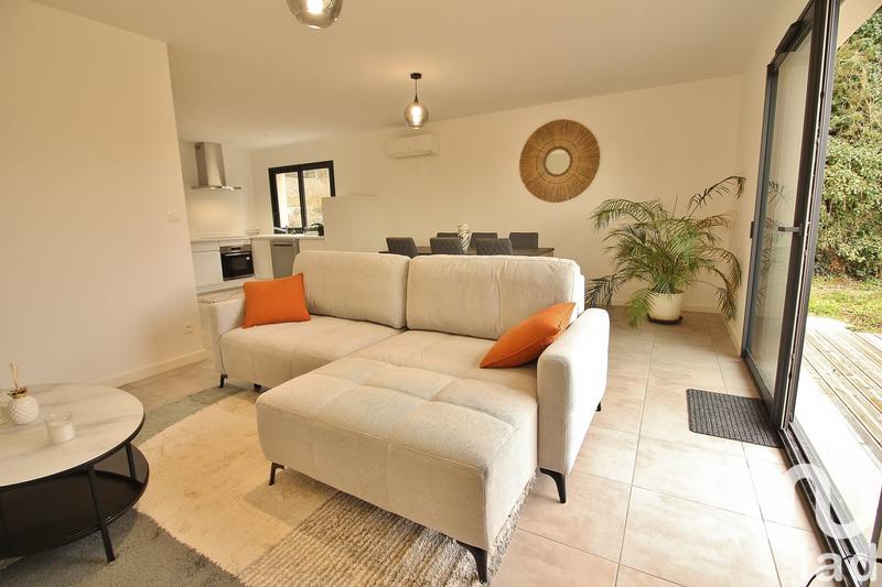 Maison - 96 m² - 4 pièces