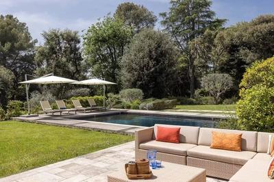 Bastide - 435 m² - 7 pièces