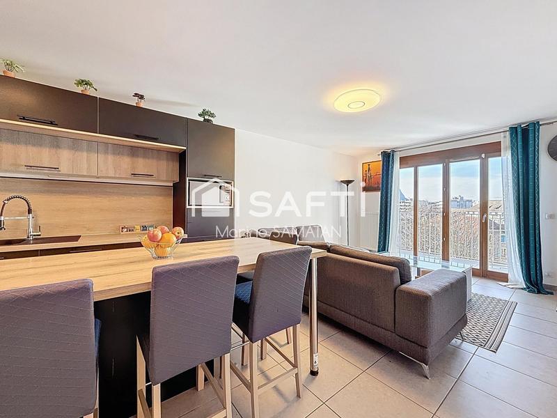 Appartement - 79 m² - 4 pièces