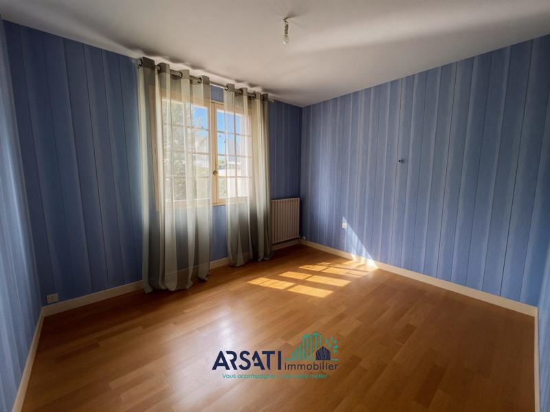 Maison traditionnelle - 143 m² - 6 pièces