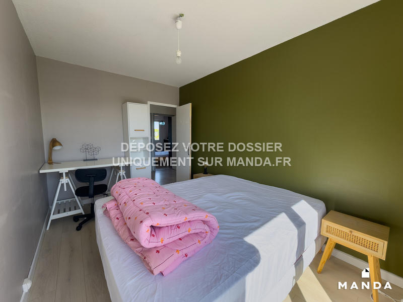 Chambre - 10 m² - 4 pièces