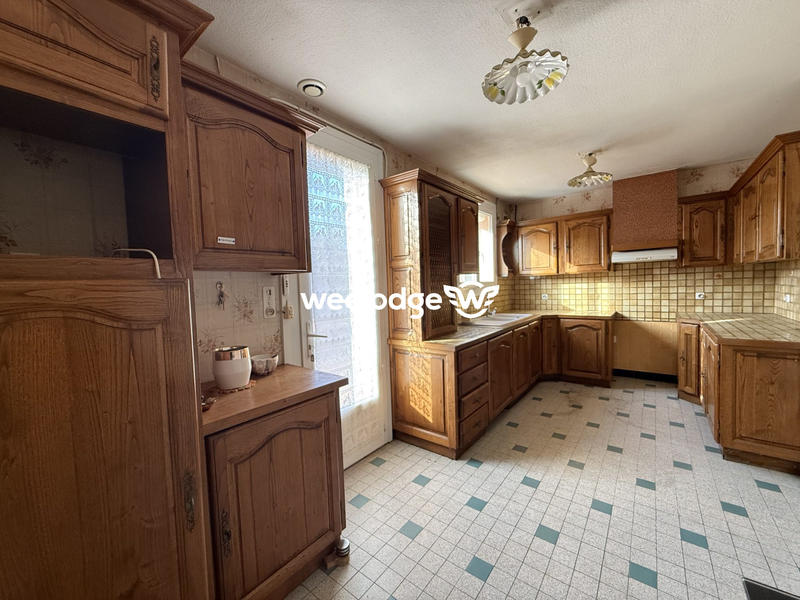 Maison traditionnelle - 156 m² - 5 pièces