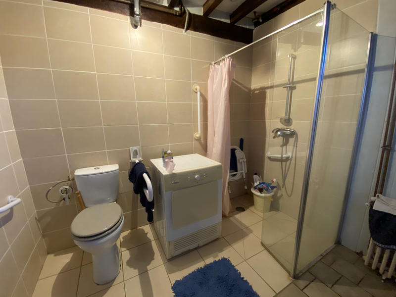 Maison - 227 m² - 7 pièces