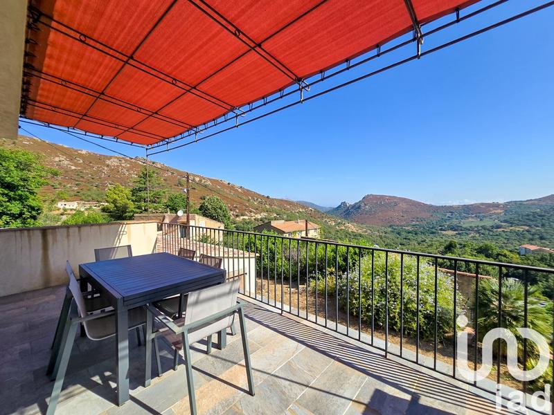 Maison - 106 m² - 5 pièces