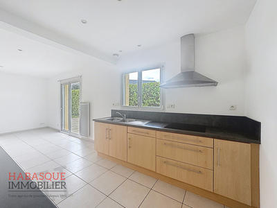 Maison - 76 m² - 4 pièces