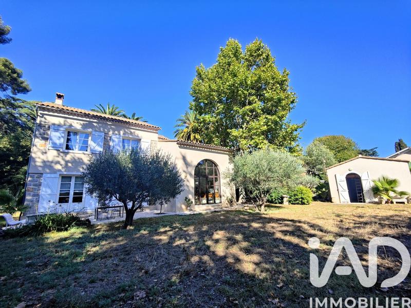 Maison - 152 m² - 5 pièces