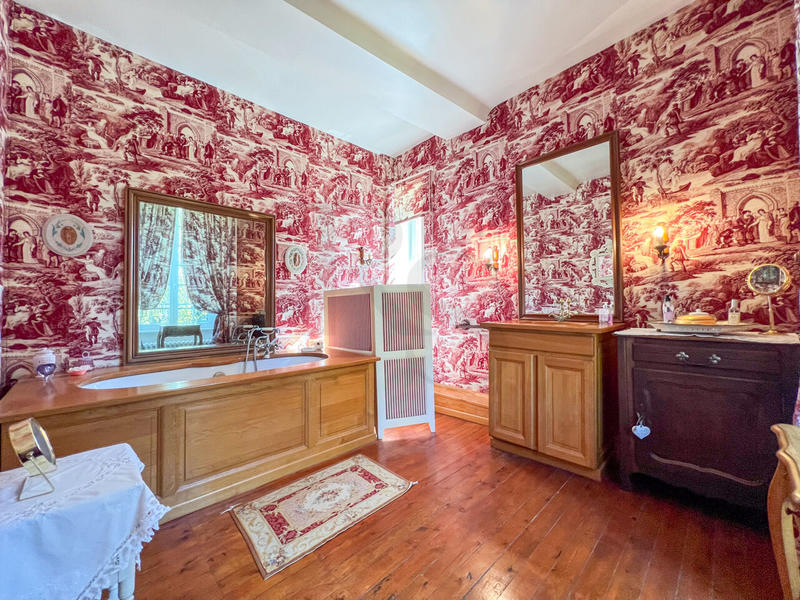 Manoir - 245 m² - 8 pièces