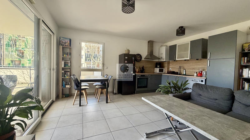 Appartement - 64 m² - 3 pièces