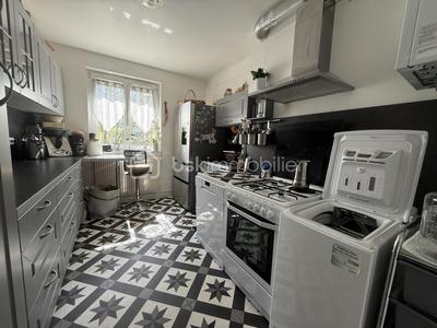 Appartement - 85 m² - 4 pièces