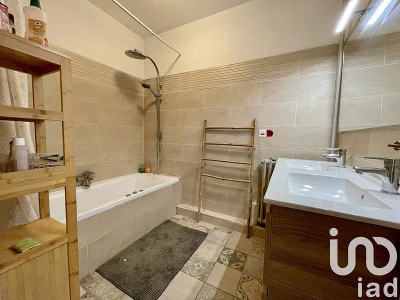 Appartement - 75 m² - 3 pièces