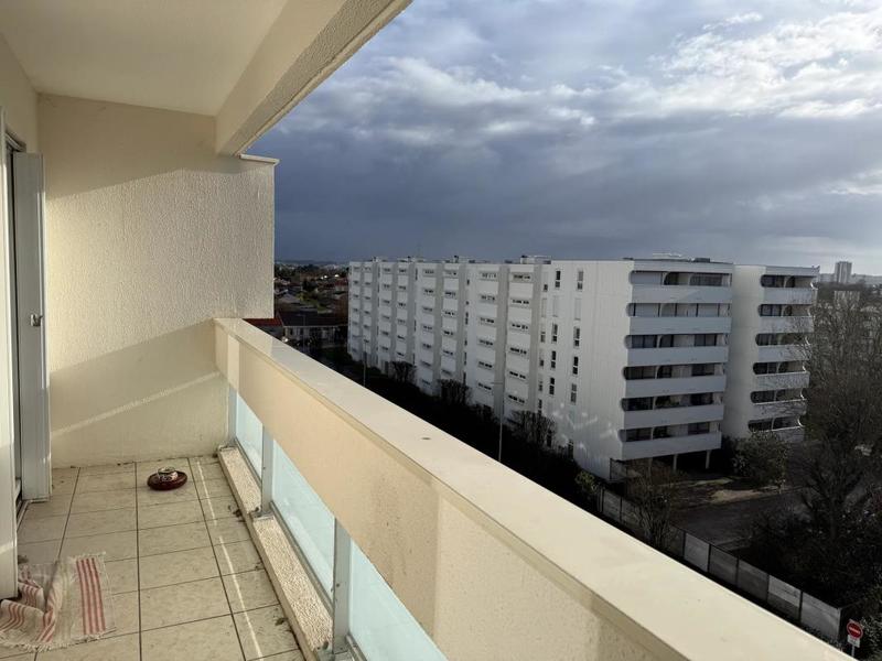 Appartement - 95 m² - 4 pièces