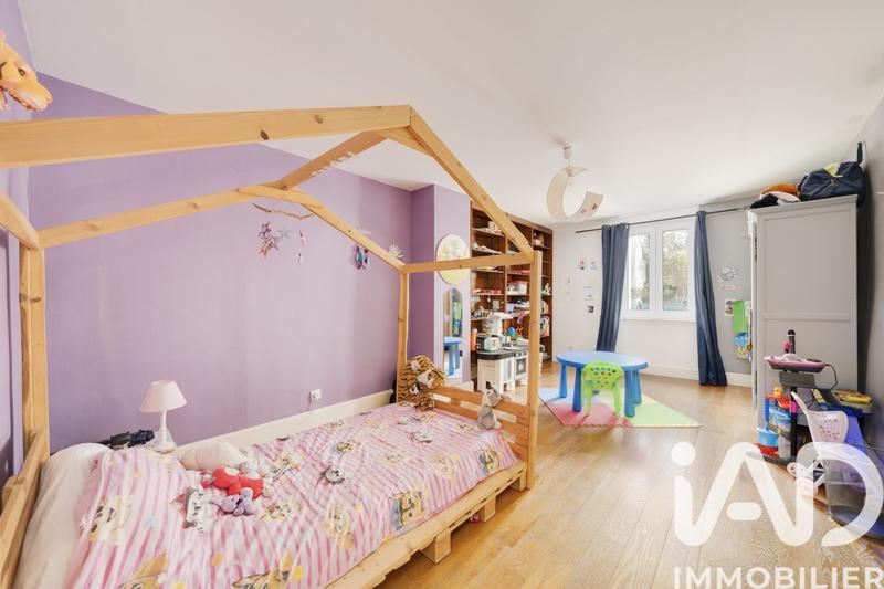 Maison - 253 m² - 8 pièces