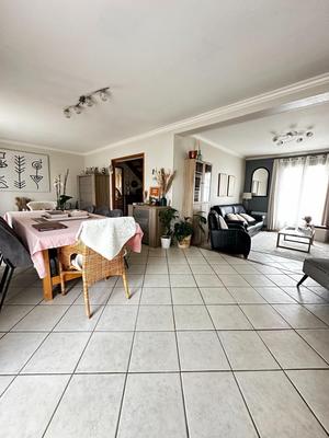 Maison traditionnelle - 131 m² - 5 pièces