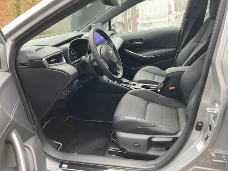 Toyota Corolla Hybride 140ch Design