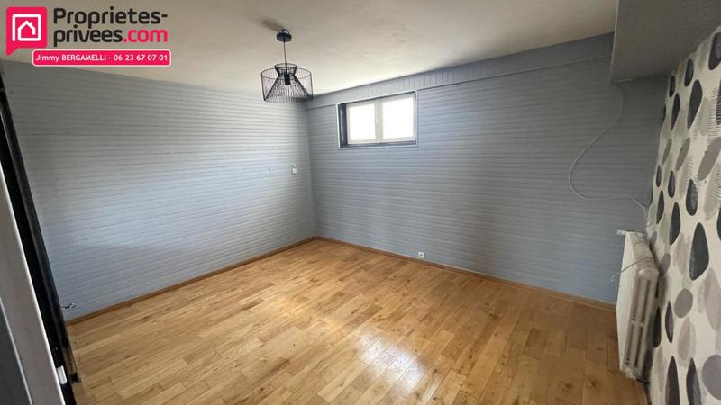 Maison - 232 m² - 9 pièces