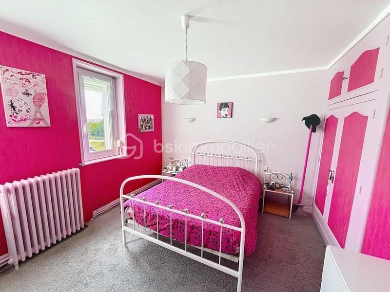 Pavillon - 210 m² - 8 pièces